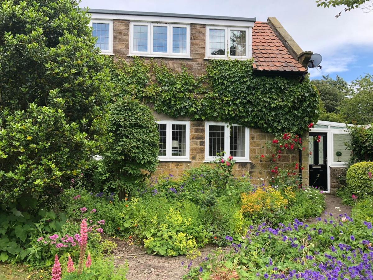 Scalby Grove Cottage Scarborough Exterior foto